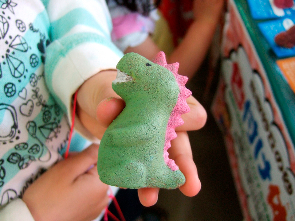 砂ねんど色つけ体験